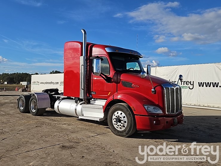 2018-peterbilt-579-image-7