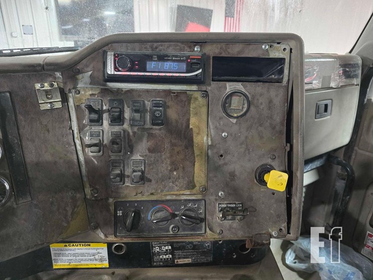 2007-international-paystar-5600-image-16