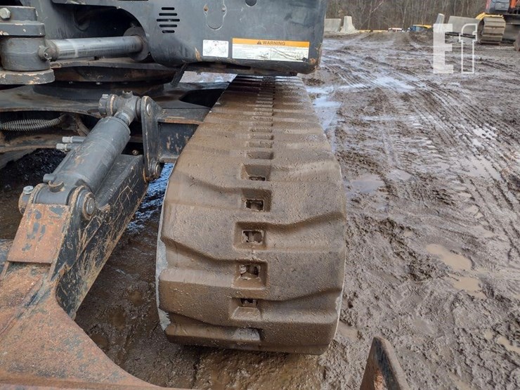 2014-bobcat-e85-image-36