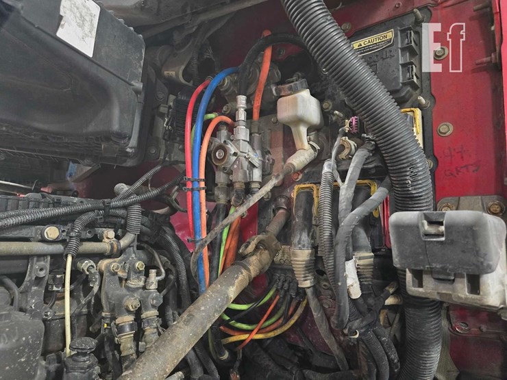 2015-kenworth-t680-image-37