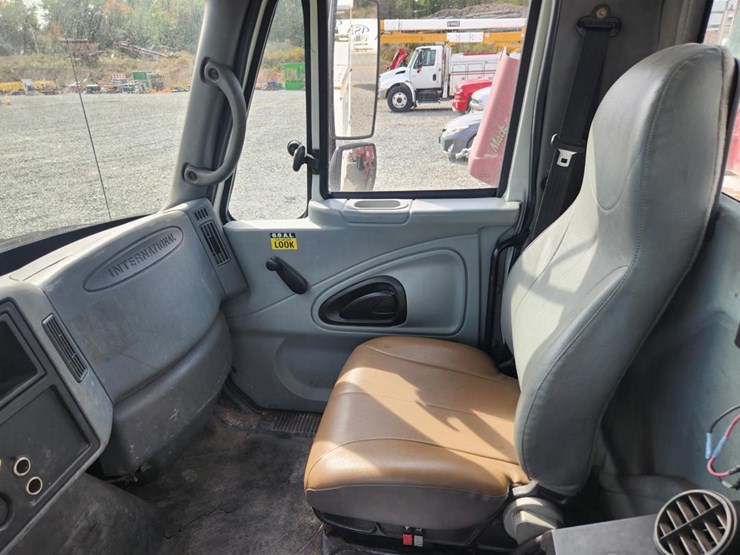 2002-international-4300-sba-image-81