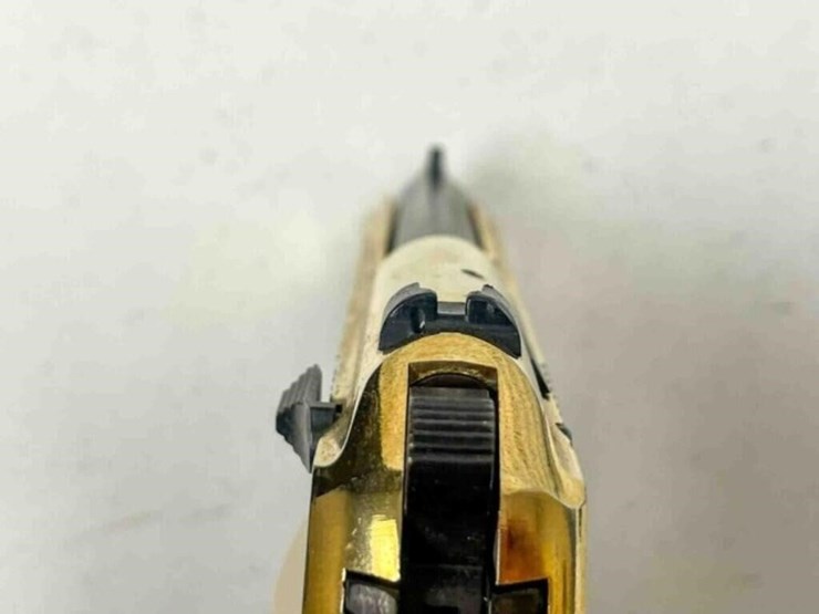 f.i.e.-pistol-image-11