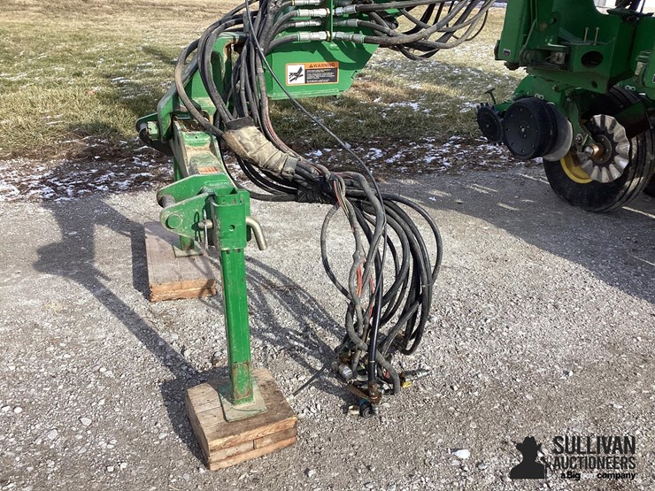 2011-john-deere-1790-image-9