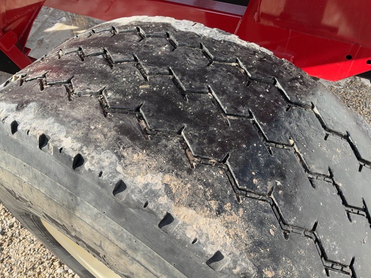 j&m-555-gravity-wagon-image-22