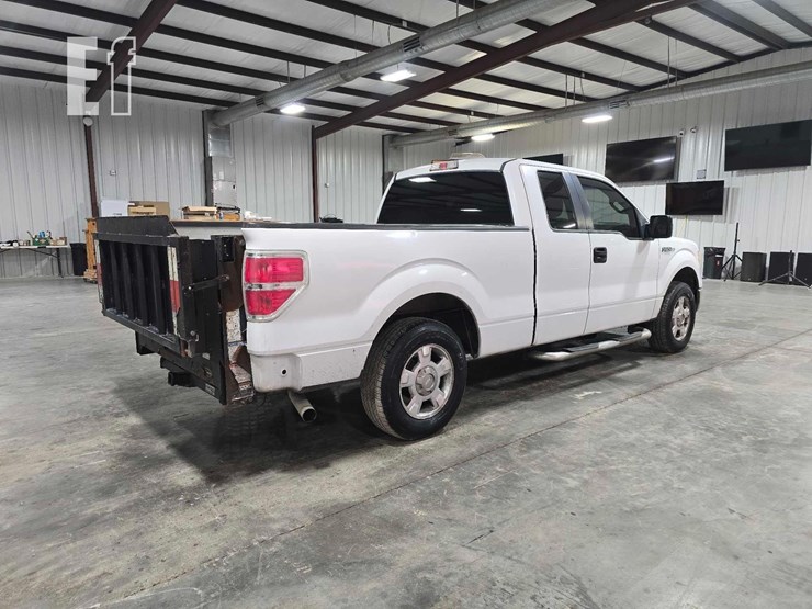 2013-ford-f150-xlt-image-3