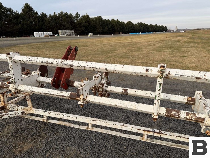 13'-toolbar-w/-custom-carrier-cart-image-17