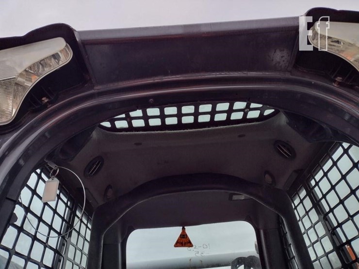 2016-bobcat-s590-image-14