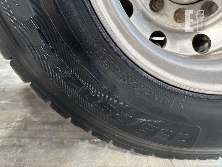 2018-kenworth-t680-image-32