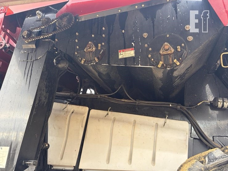 2012-case-ih-7120-image-12