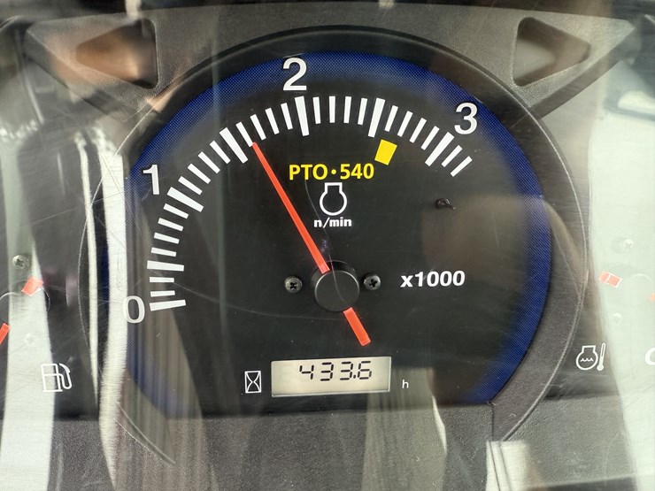 2021-kubota-mx6000-image-2