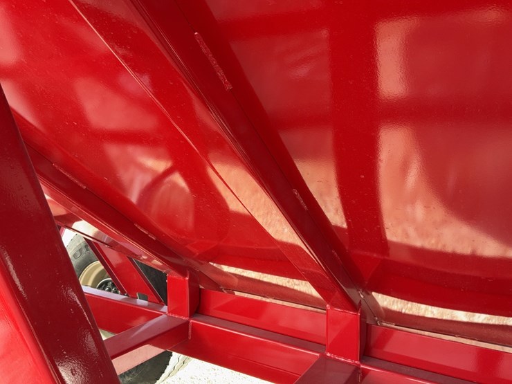 j&m-555-gravity-wagon-image-33