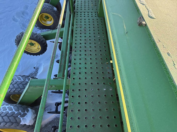 john-deere-1590-image-37