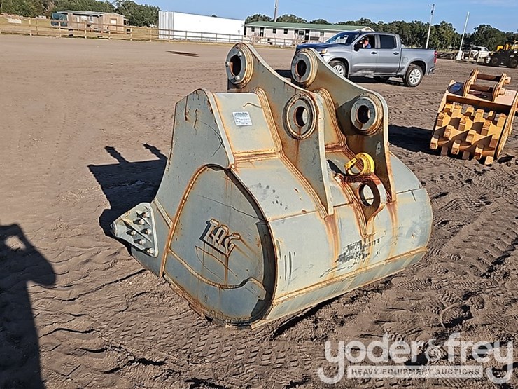 john-deere-5-image-2