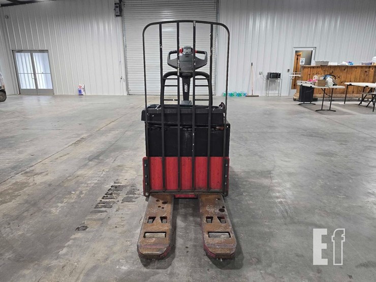 raymond-8400-image-7