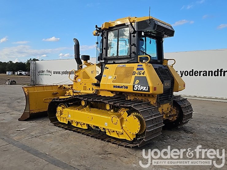 2023-komatsu-d51pxi-24-image-4