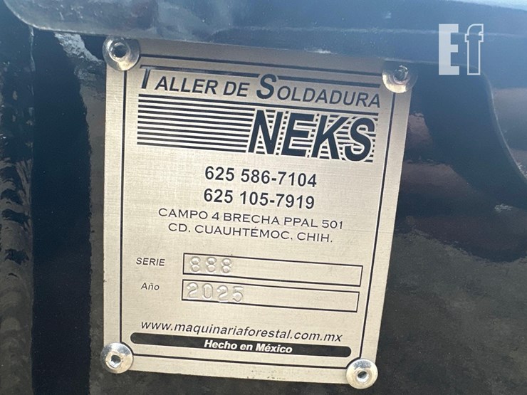 2025-neks-fifth-wheel-wrecker-attachment-image-9