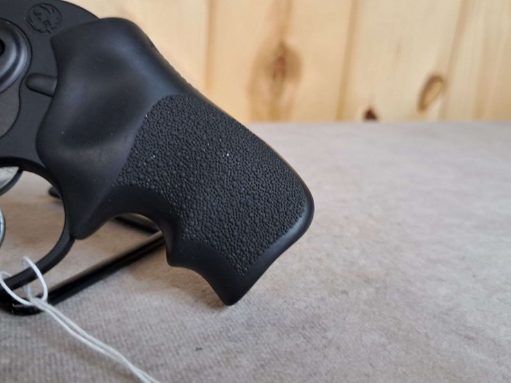 ruger-lcr-.38-special-+p-da-revolver-image-3