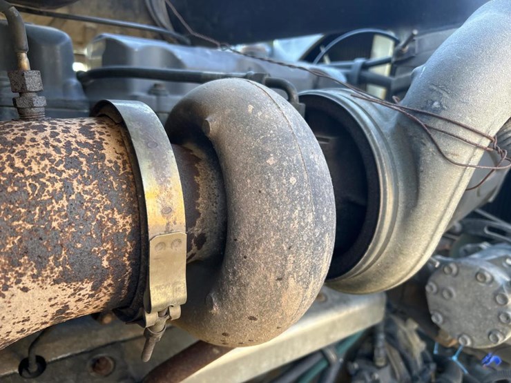 2001-mack-ch613-image-67