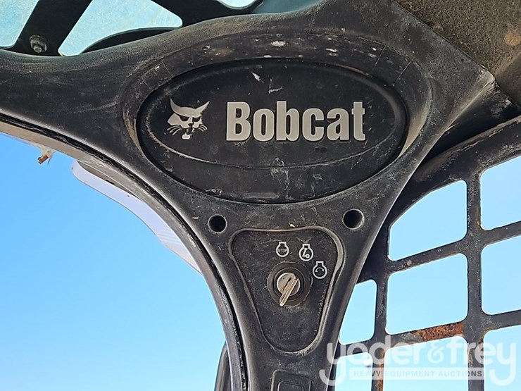 2019-bobcat-t450-image-28