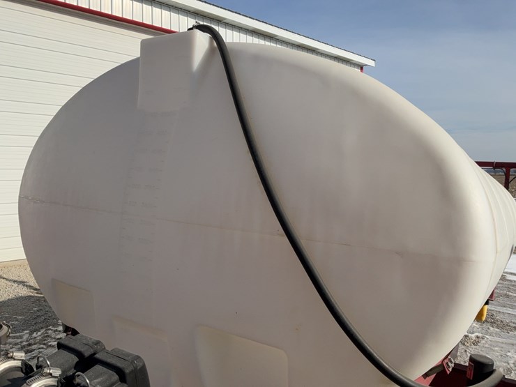 loftness-fs800-fertilizer-spreader-image-63