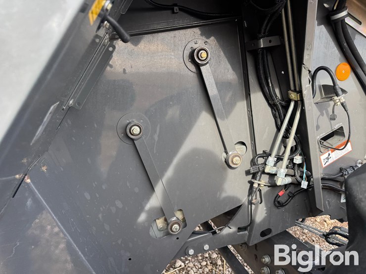 2012-claas-lexion-760-image-17