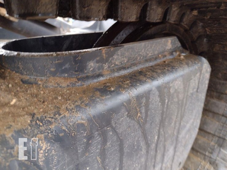 2023-deere-30g-image-41