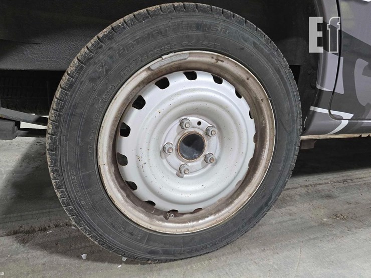 2014-nissan-nv200-image-22