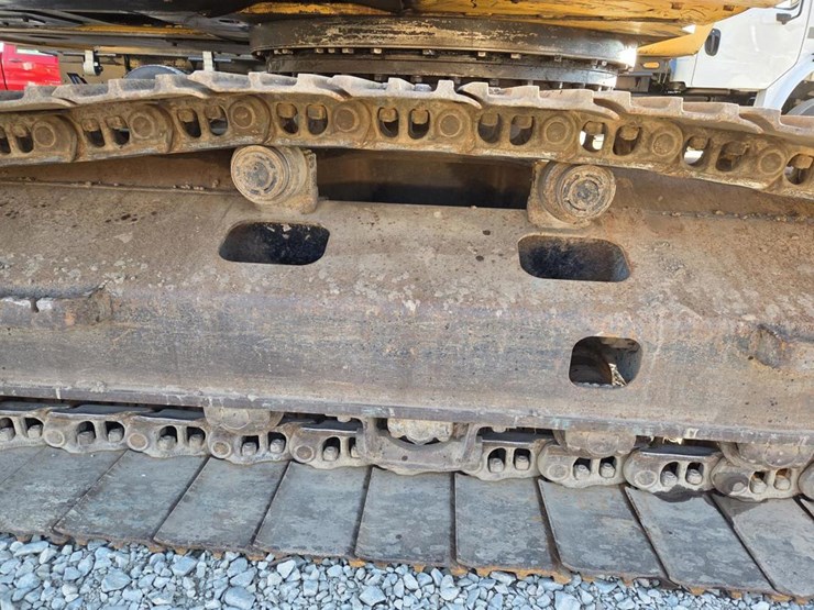 2012-deere-160d-lc-image-66