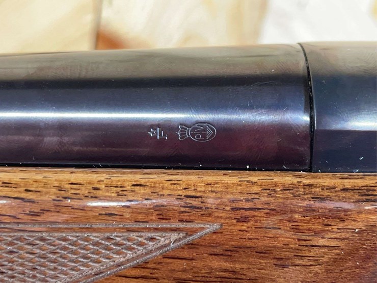 browning-bar-.300-win.-mag.-semiauto-rifle-image-16