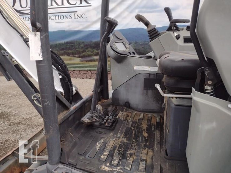 bobcat-e32i-image-12