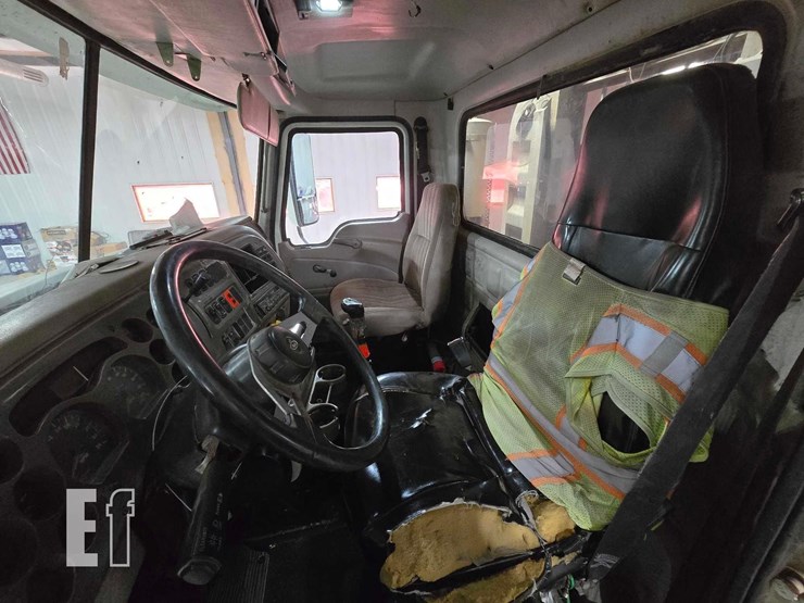 2006-mack-vision-cxn613-image-9