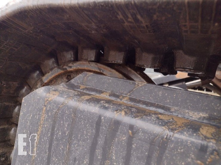 2023-deere-30g-image-33