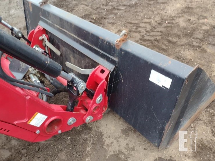 case-ih-farmall-95a-image-19