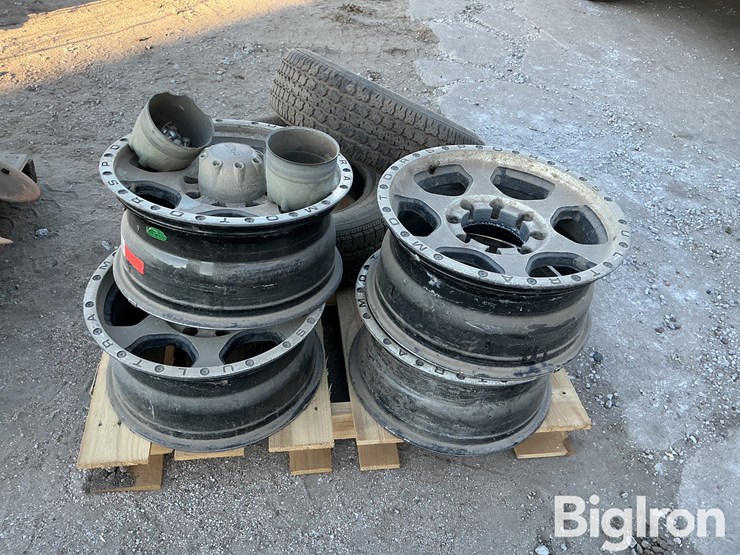 ultra-motorsports-17x9-aluminum-8-bolt-rims-image-6