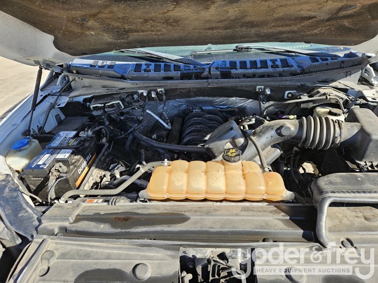 2015-ford-f150-xl-image-17