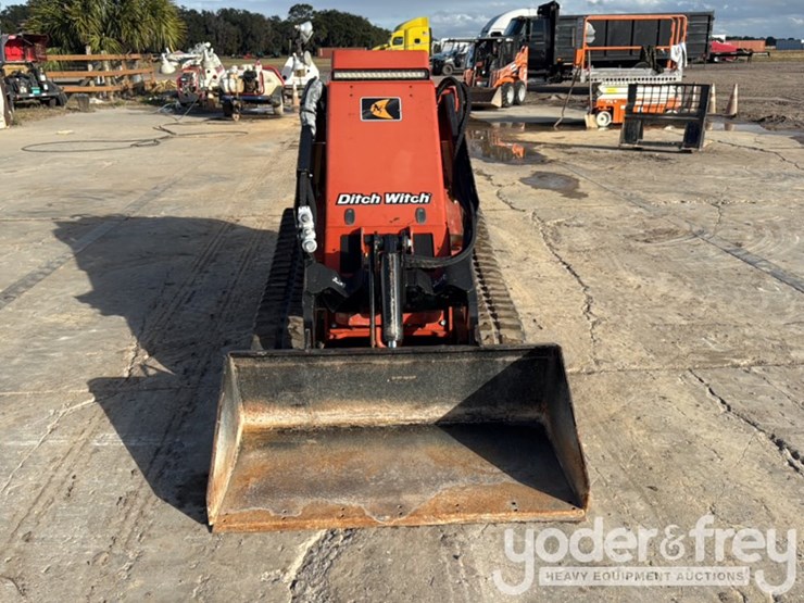 2021-ditch-witch-sk1550-image-10