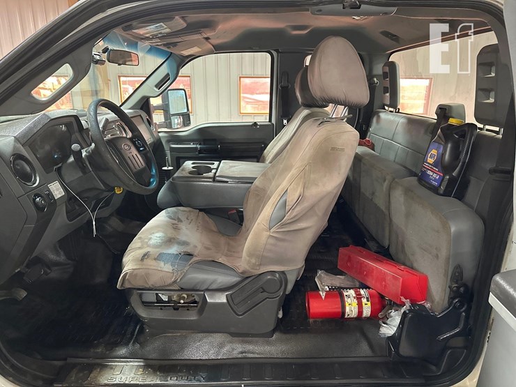 2015-ford-f550-image-11