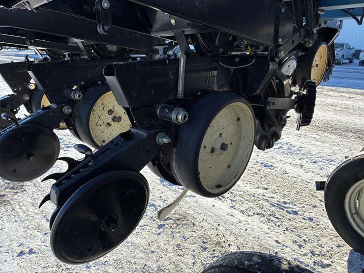 1999-kinze-2500-image-43