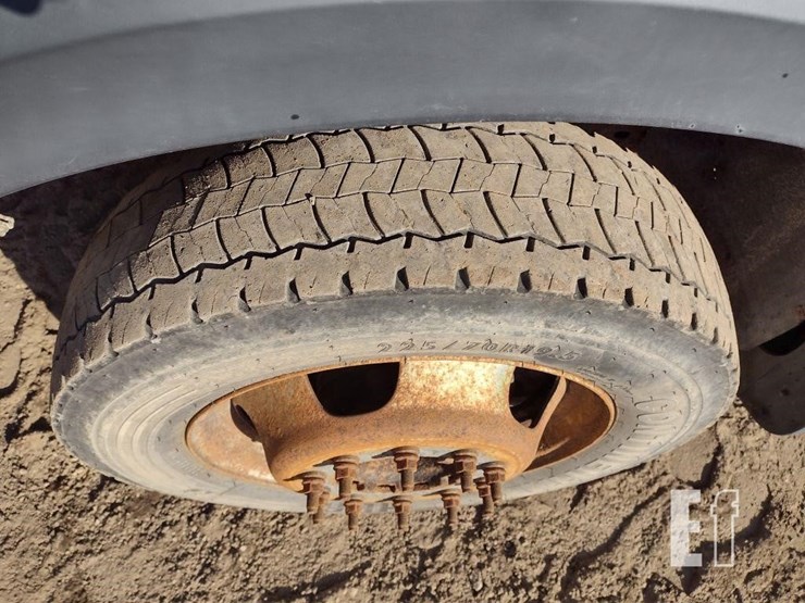 06-ford-truck^title^-image-24