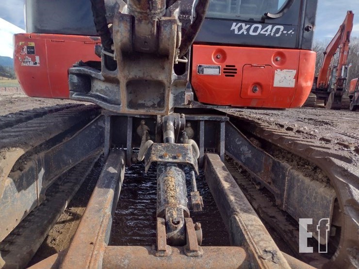 kubota-kx040-4-image-23