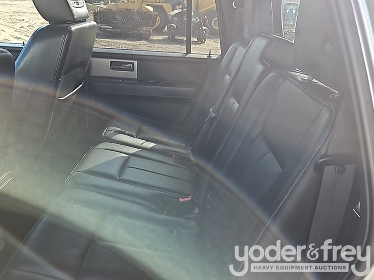 2014-ford-expedition-image-20