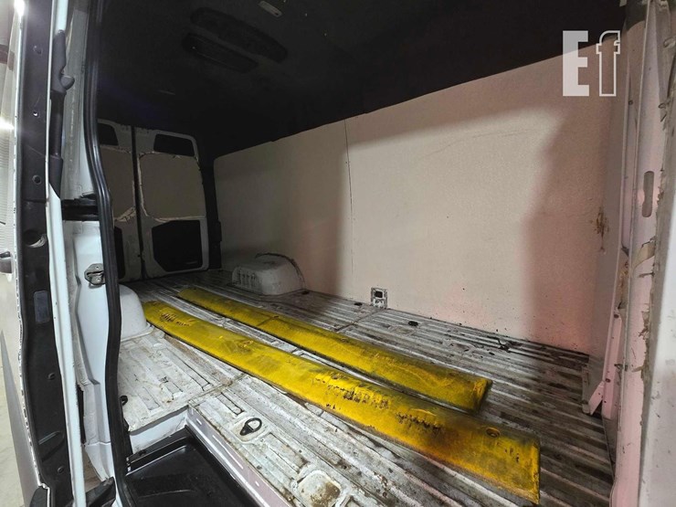 2019-mercedes-benz-sprinter-4500-image-22