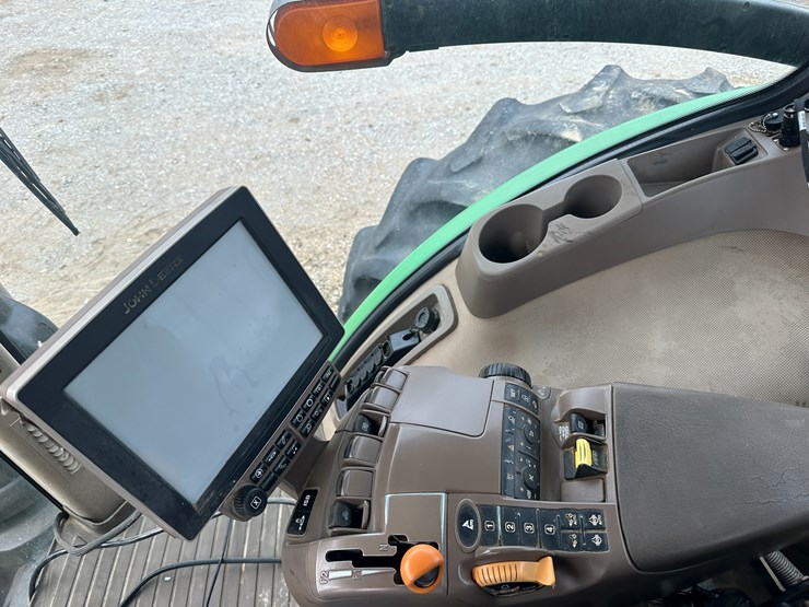 2010-john-deere-8345r-image-62