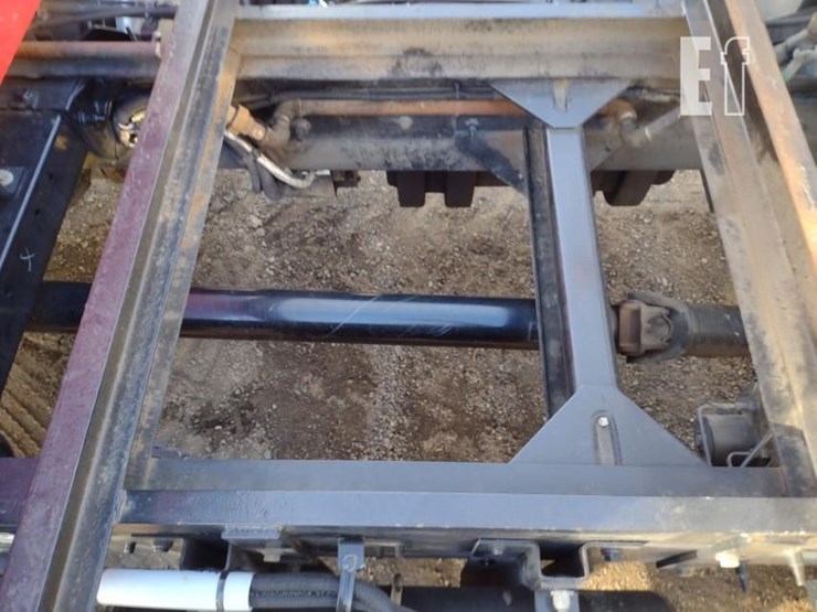 peterbilt-330-image-29