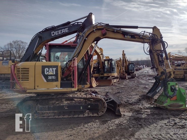 2018-caterpillar-307e2-image-3