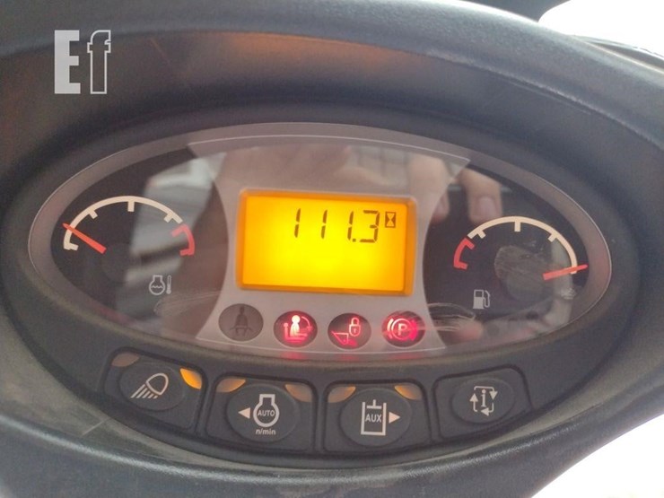 2022-bobcat-t595-image-6