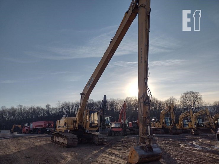 2000-deere-270c-lc-image-54