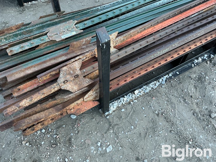 t-posts-w/carrier-rack-image-14