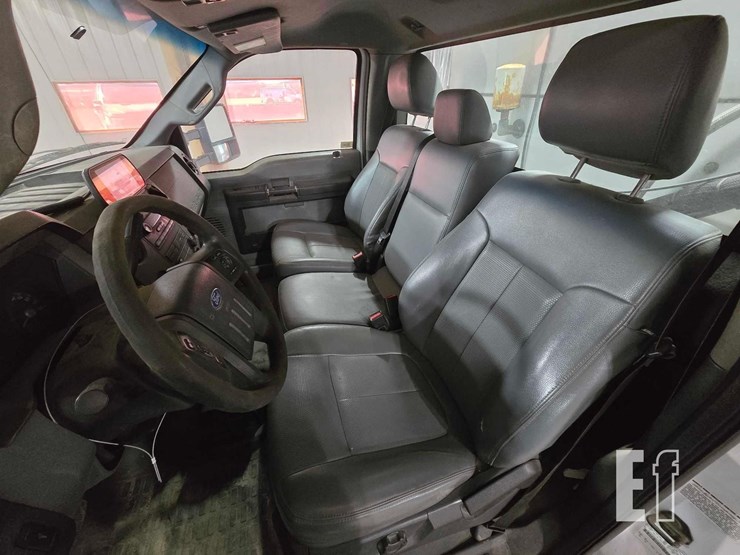 2015-ford-f550-image-9