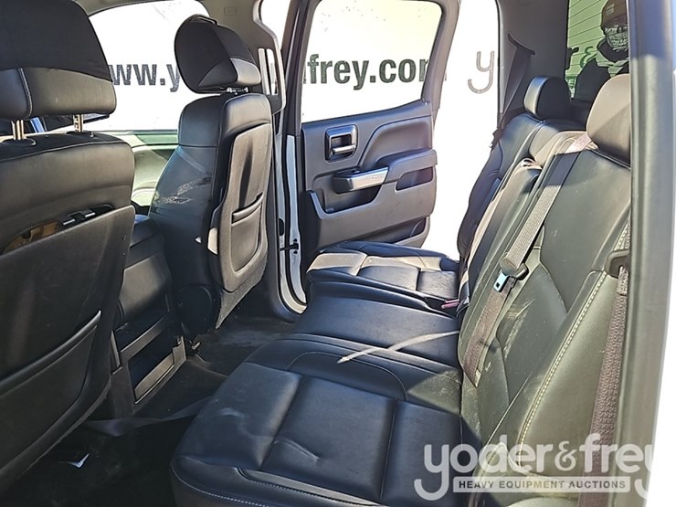 2015-chevrolet-silverado-1500-image-21